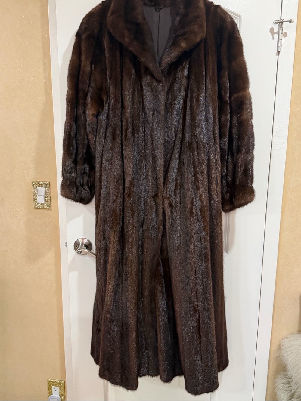 Luxurious Dark Brown Full-Length Fur Coat